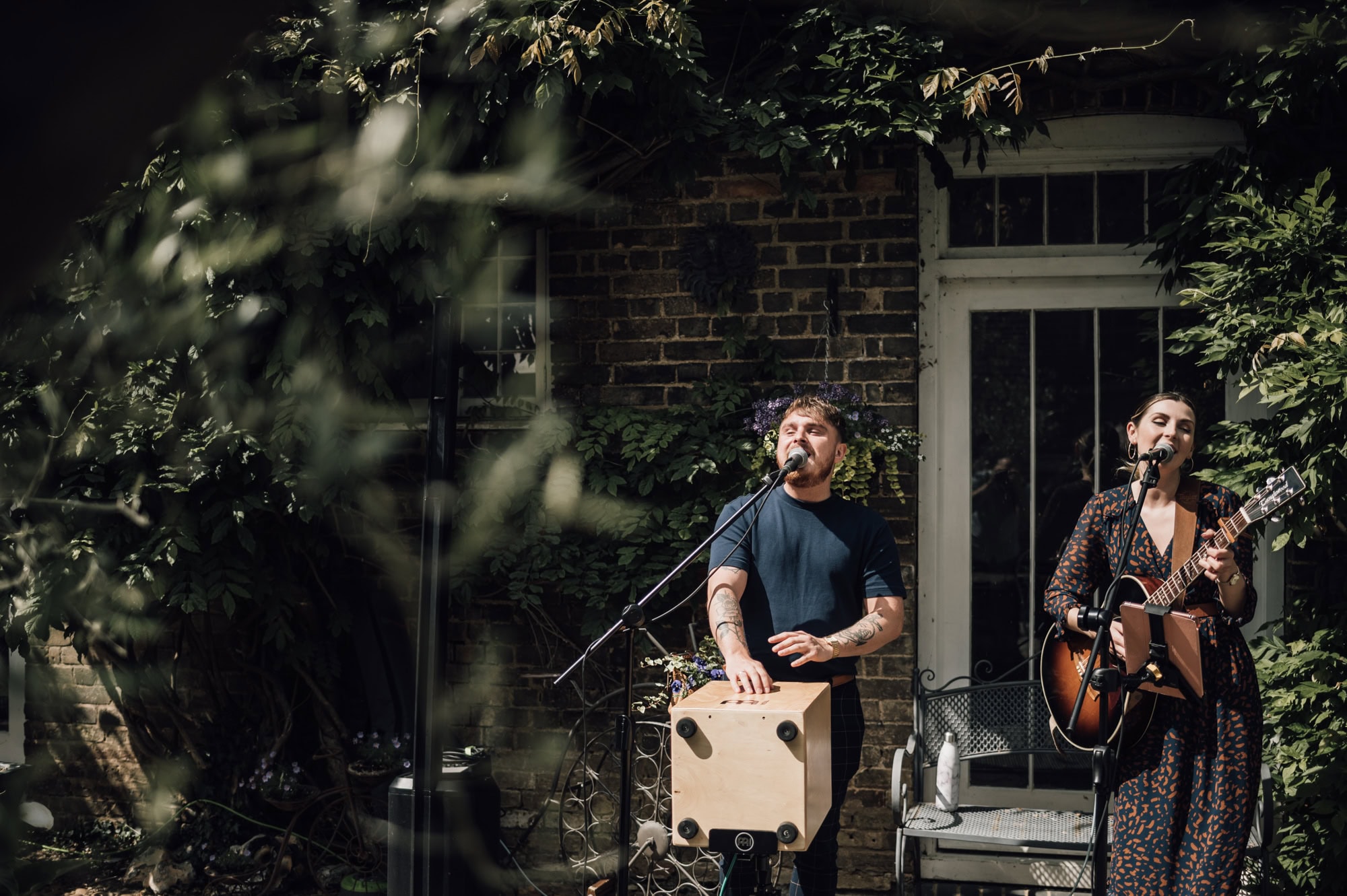 Cara Beard music playing at Shortmead House Wedding Reception